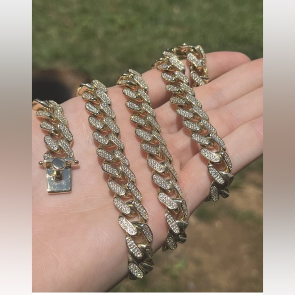 Miami Cuban Link Chain - Picture 7 of 14